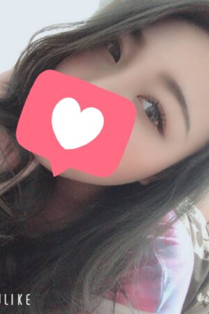 濡れど100％　　激かわ　現役　美容部員　　まきさん　　23歳