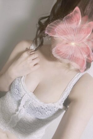 　完全未経験　スレンダー系　s級美女　りささん　　24歳