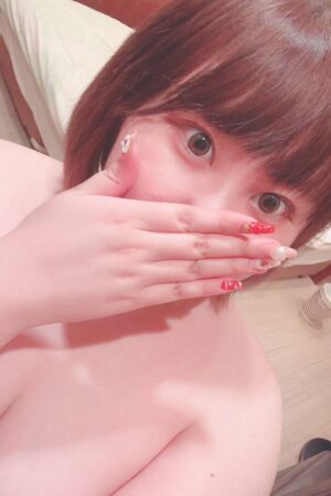 12月13日　緊急体験入店　未経験　イチャイチャ大好き　癒し系美女　みうさん　24歳
