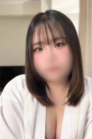 　　業界完全未経験激かわ大学生　　ルウさん　　